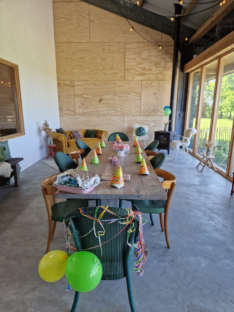 de koeienstal kinderfeestje